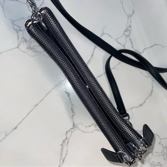 Guess Black Crossbody Bag Purse - Picture 3 of 10